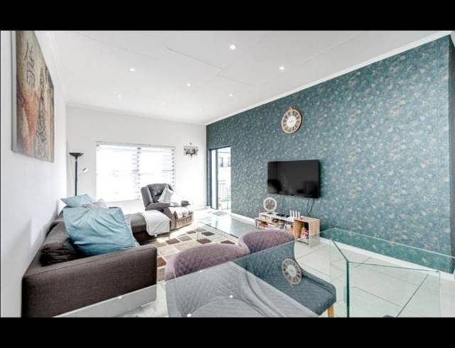 2 BEDROOM APARTMENT FOR SALE IN MODDERFONTEIN